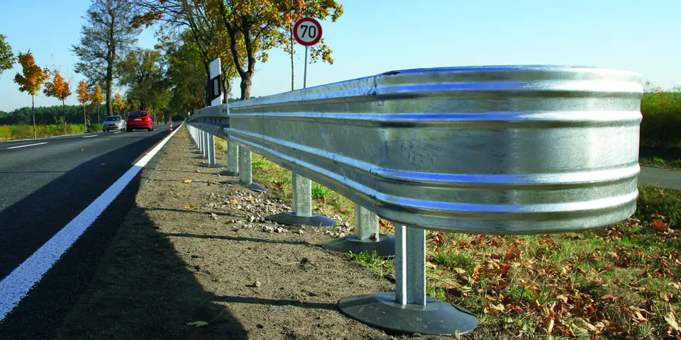 Terminal Primus P2 – start terminal for safe vehicle restraint and energy absorption on impact